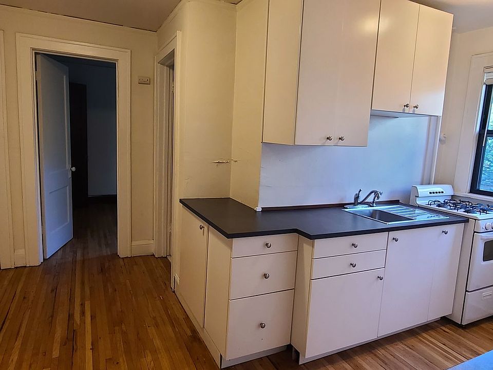 1st image of 1091 Goodrich Ave APT 5