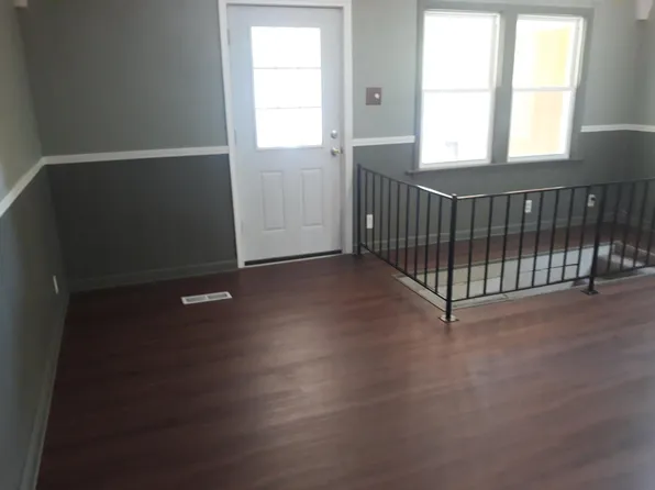707 E Carol St, Lansing, KS 66043