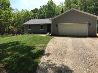 13906 Rocky Rdg, Hartland, MI 48353