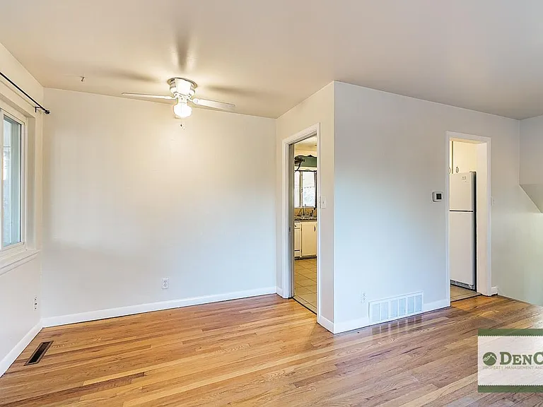 4945 S Pearl St — Photo 3