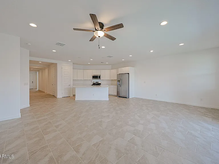 7832 W Hide Trl — Photo 4