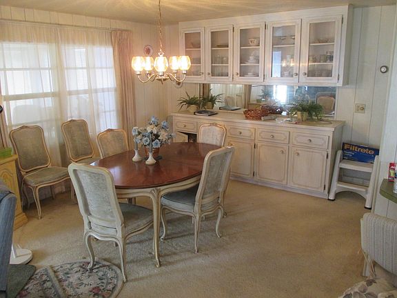 3rd image of 109 Bougainvillea Dr