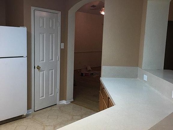 4th image of 6814 Adella Ct