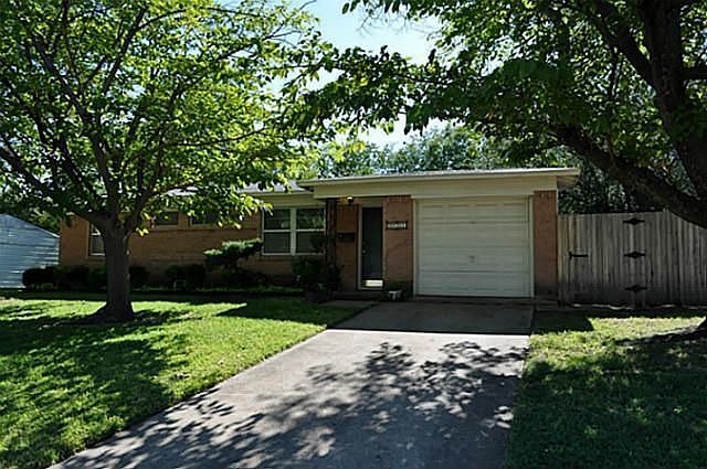 1st image of 4867 Harper Dr