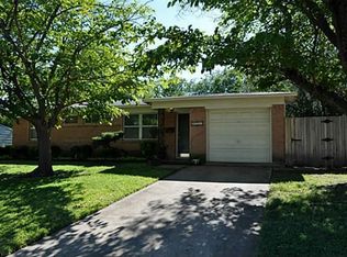 4867 Harper Dr, Mesquite, TX 75150