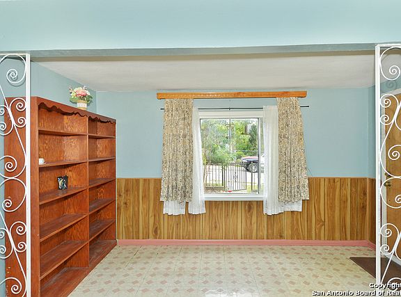 5th image of 1030 Canton St