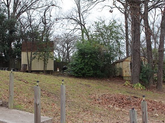 4th image of 113 Inwood Cir
