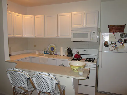 Rented by Richard Marks LLC | media 8