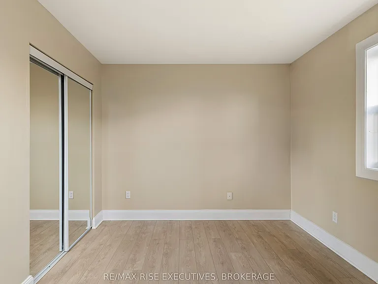 539 Armstrong Rd #516 — Photo 21