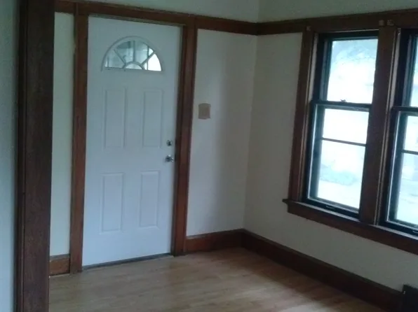 2619 N 60th St, Milwaukee, WI 53210