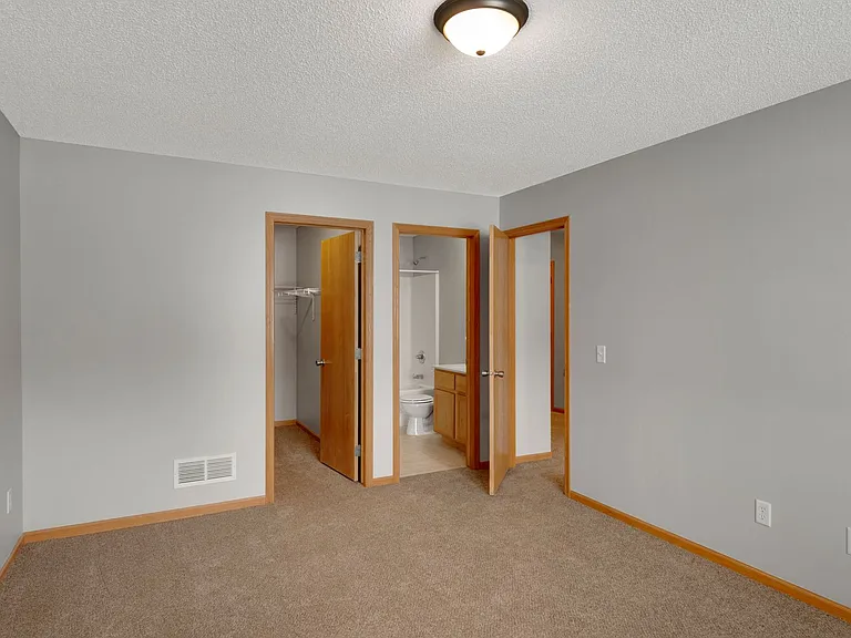 Town Center Townhomes — Photo 36