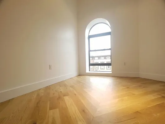 Rented by Evergreen Apartments BK | media 21