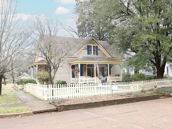 205 E Myrtle St, Magnolia, MS 39652