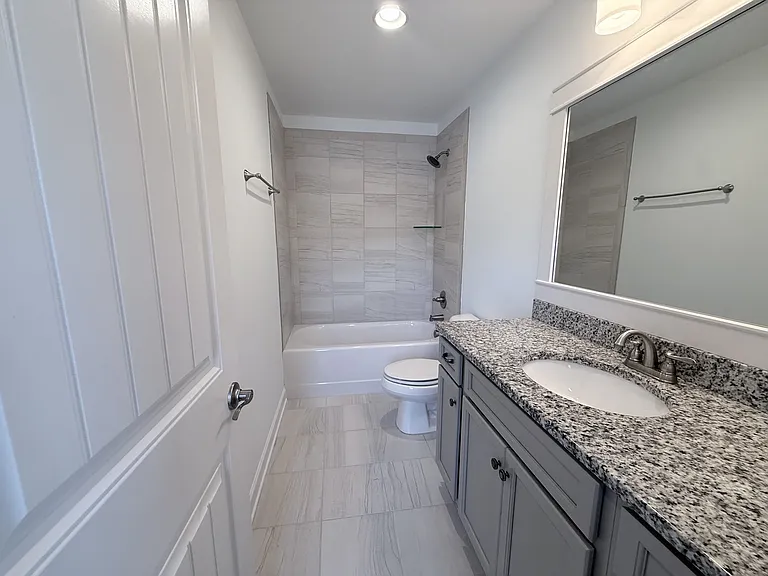 2290 Chaucer Park Ln — Photo 32