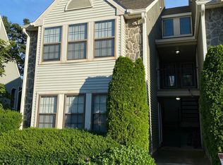 12 Provincetown Dr, Marlton, NJ 08053