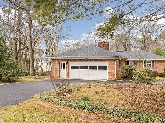 49_Carriage_Hill_05