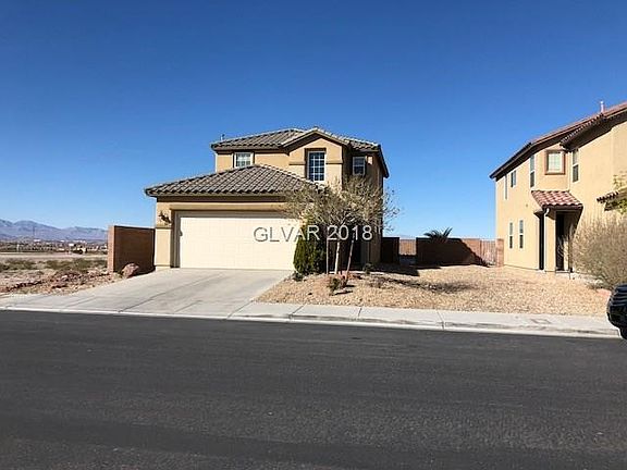 3rd image of 16 Desert Palm Dr