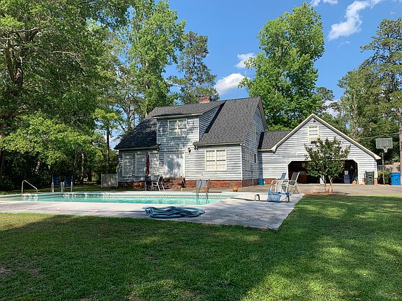 4th image of 1105 Woodland Dr