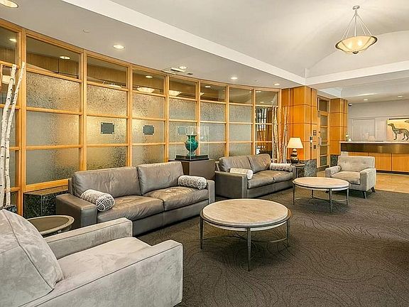 Lobby with 24 hour concierge