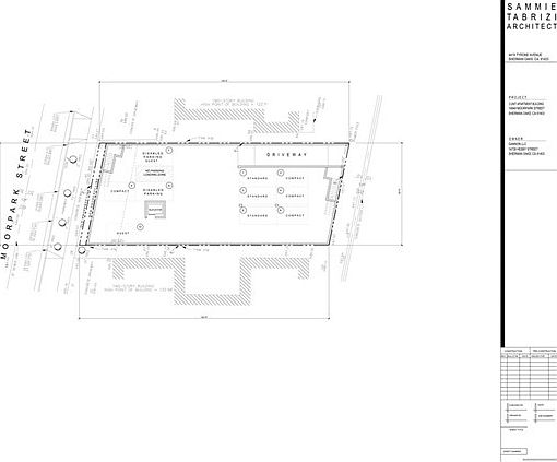 3rd image of 14944 Moorpark St