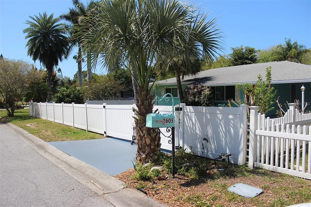 2 bed, 2.0 bath, 1536 sqft, $2,650 — Photo 2