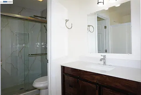 3 bed, 1098 sqft, $3,650 — Photo 3