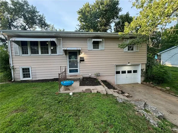 1124 Cordell St, Excelsior Springs, MO 64024