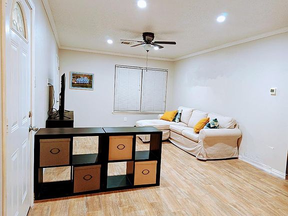 Spacious living room