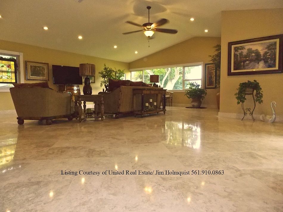 1st image of 8910 S Lake Dasha Dr
