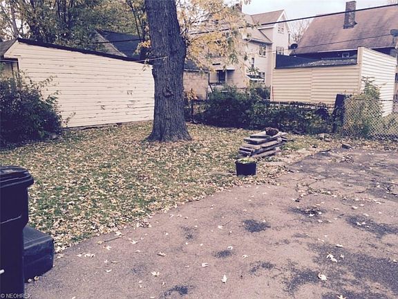 5th image of 11704 Parkhill Ave