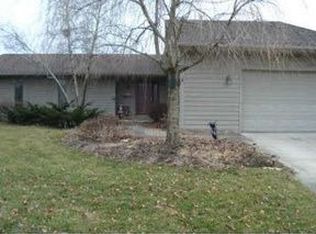 2145 Presley Dr, Grove City, OH