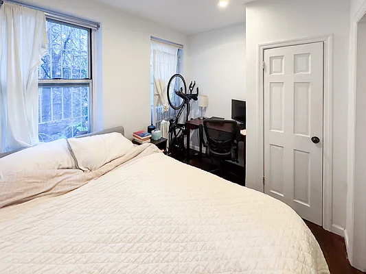 Rented by Voro, LLC | media 10