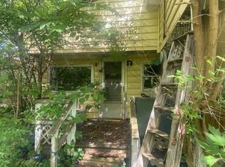 903 Gold River Ave, Rockford, IL