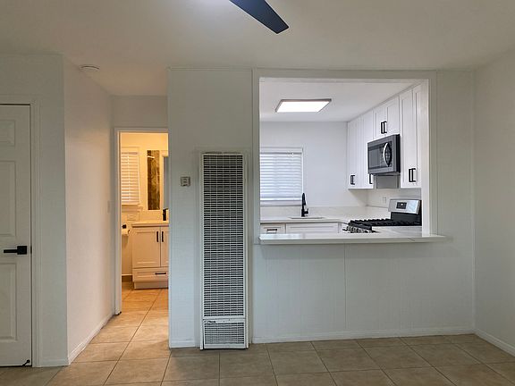 4th image of 2278 Newport Blvd APT 4