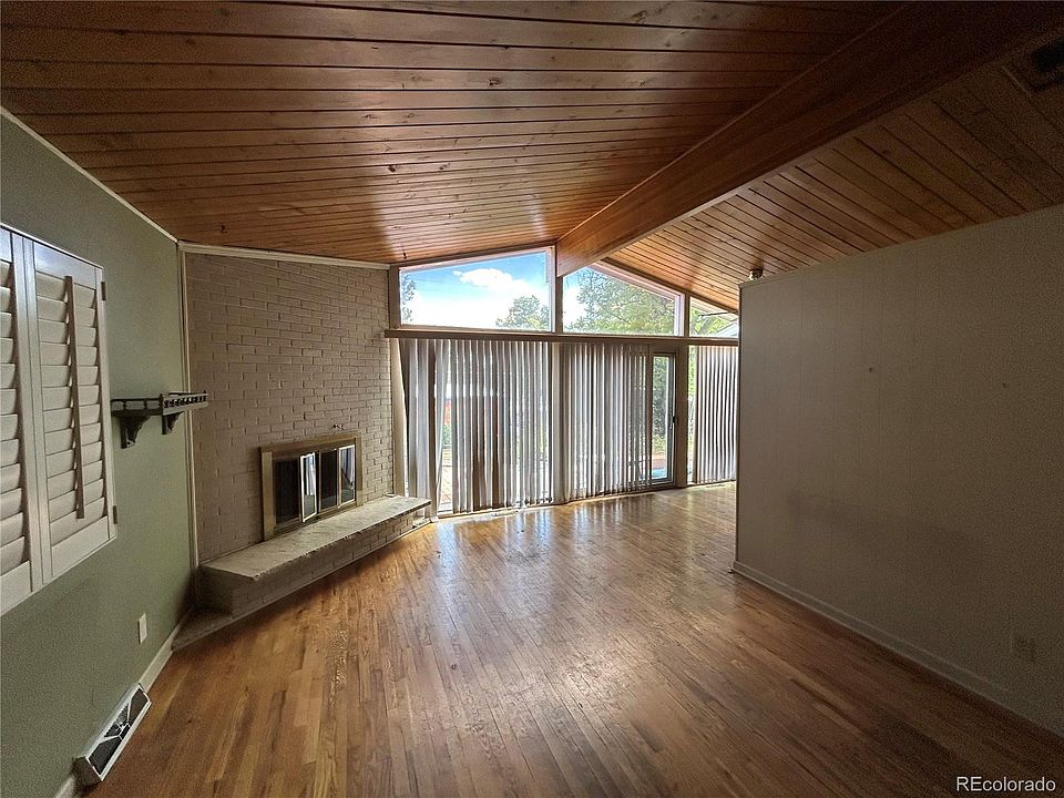1st image of 850 W 6th Avenue