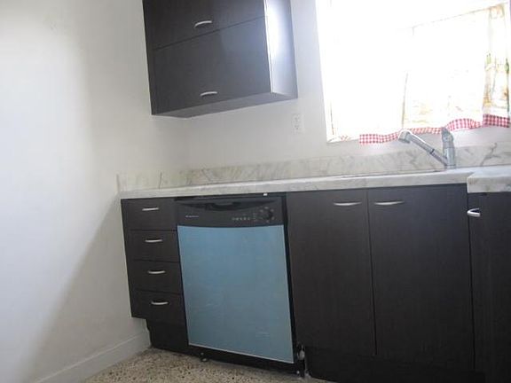 3rd image of 531 NE 82nd Ter APT 4