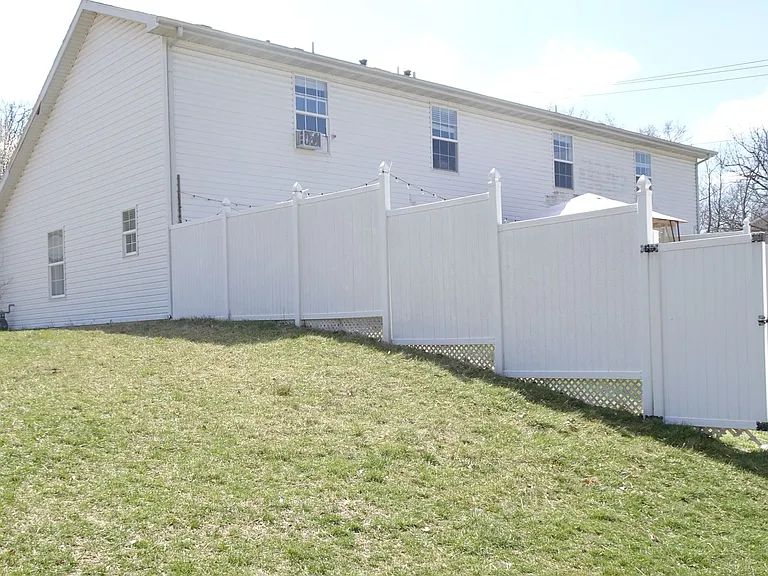 5552 E Pinehurst Ln #1 — Photo 2
