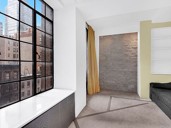4th image of 333 E 53rd St APT 7G
