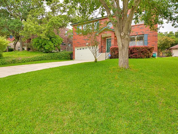 2nd image of 2423 Karat Dr