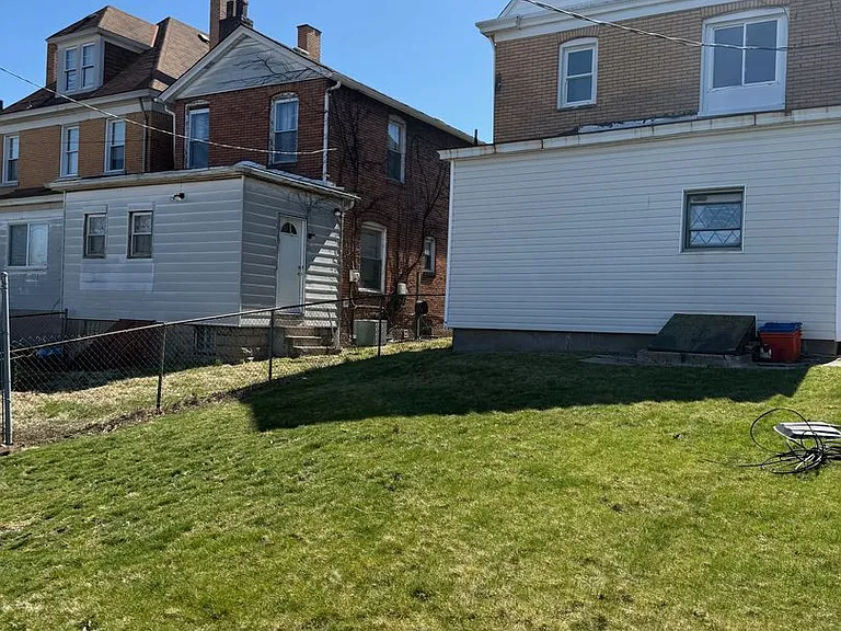 133 E 20th Ave — Photo 11