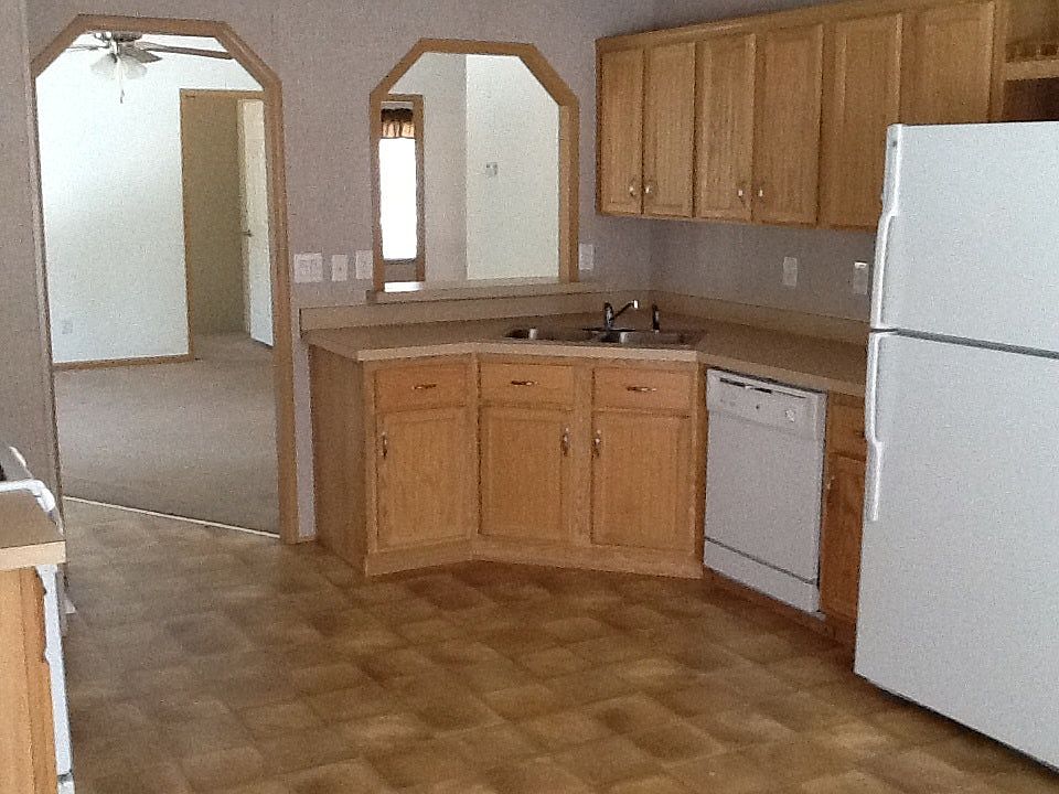 2nd image of 18 Greenwood Dr