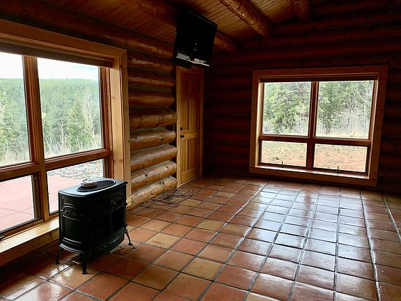 4th image of 1233 County Road 782