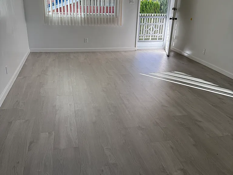1727 E Villa St #4 — Photo 3