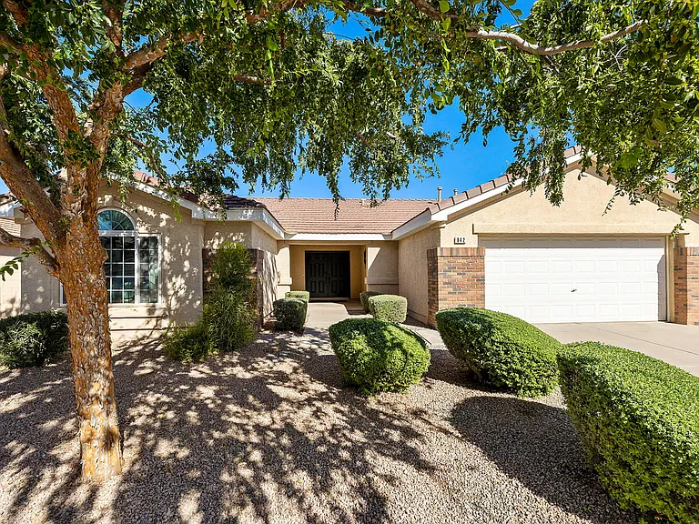 842 W Cooley Dr — Photo 7