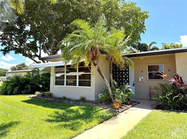 1042 North Dr APT A, Delray Beach, FL 33445