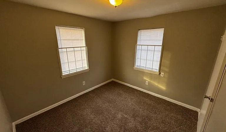 832 Whitford Pl — Photo 6
