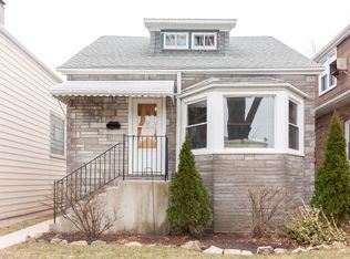 4857 W Waveland Ave, Chicago, IL 60641
