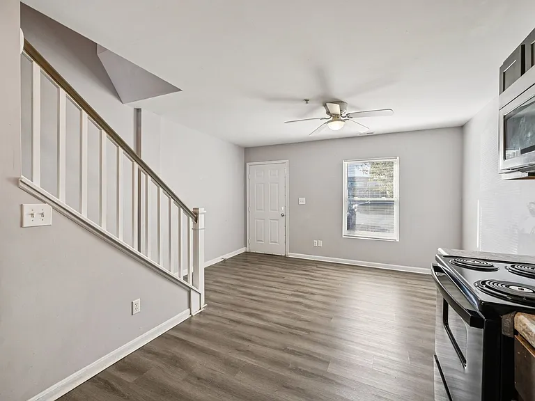 Village Court Apartments — Photo 9