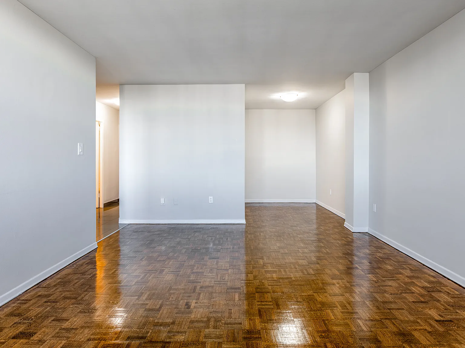 Sunrise Tower Apartments — Photo 3
