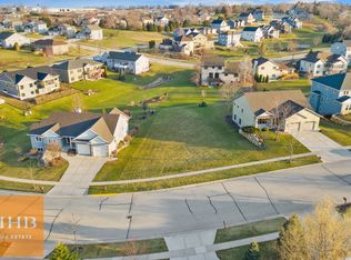 116 W Gonstead Rd, Mount Horeb, WI 53572